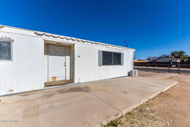 456 S LAWSON Drive, Apache Junction, AZ 85120