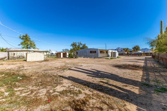 456 S LAWSON Drive, Apache Junction, AZ 85120