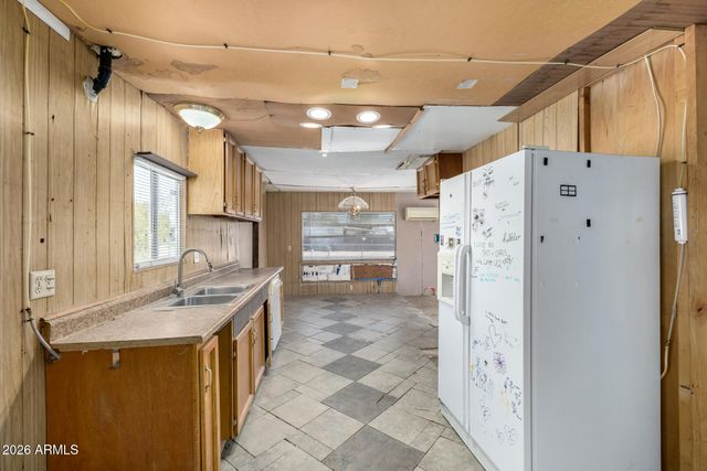 456 S LAWSON Drive, Apache Junction, AZ 85120