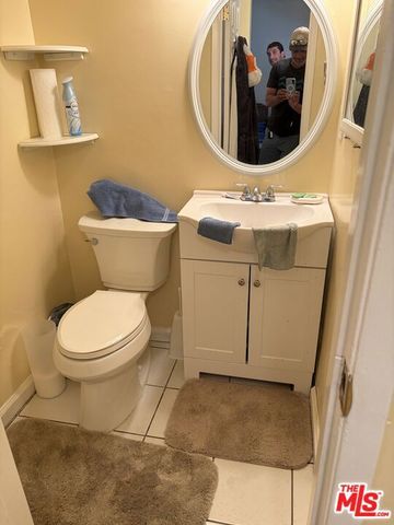 1524 W 81st Street, Los Angeles, CA 90047