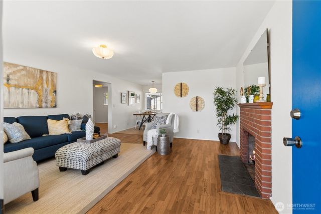 1023 S Orchard Street, Tacoma, WA 98465