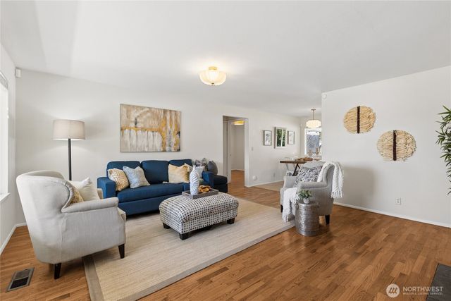 1023 S Orchard Street, Tacoma, WA 98465