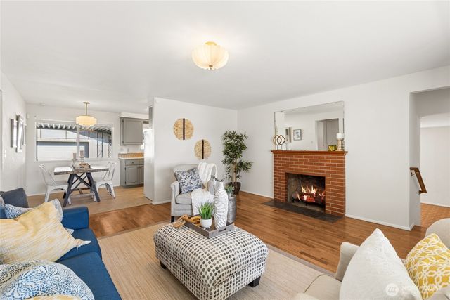 1023 S Orchard Street, Tacoma, WA 98465