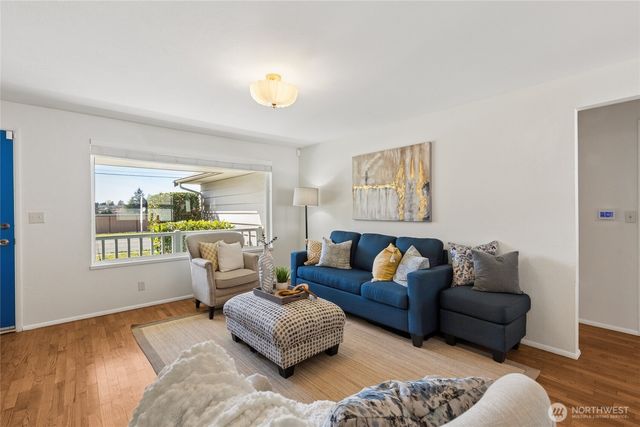 1023 S Orchard Street, Tacoma, WA 98465