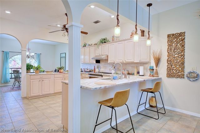 26 Meadowlake Circle S, Lake Placid, FL 33852