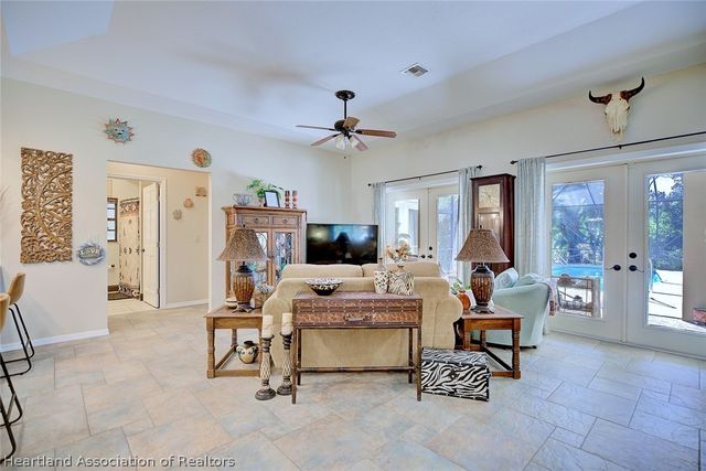 26 Meadowlake Circle S, Lake Placid, FL 33852