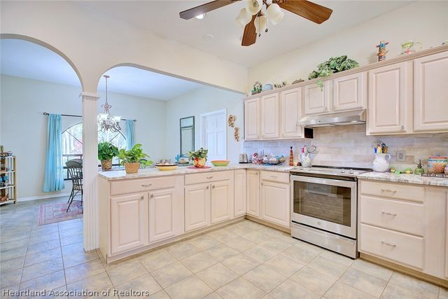 26 Meadowlake Circle S, Lake Placid, FL 33852