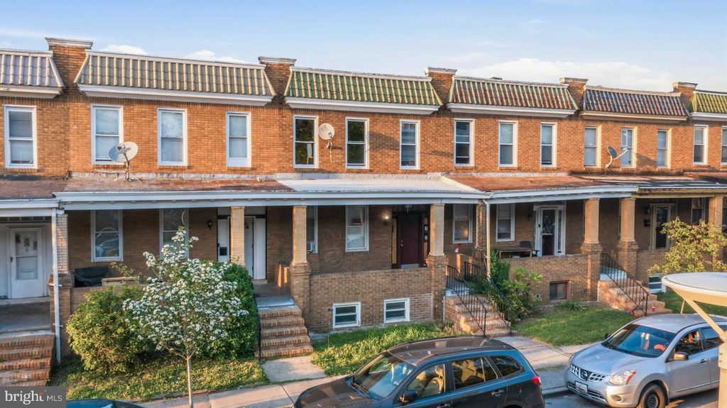 Image 2 of property listing at 3132 CLIFTMONT AVE, Baltimore, MD 21213