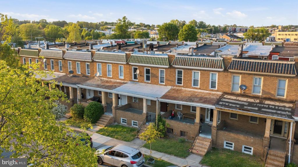 Image 4 of property listing at 3132 CLIFTMONT AVE, Baltimore, MD 21213