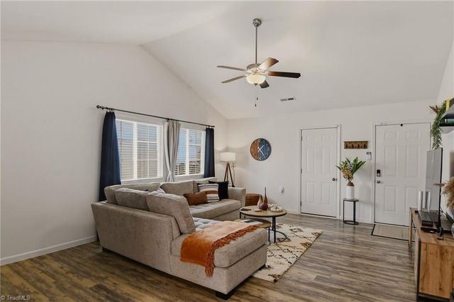 3904 Bissett Way, Greensboro, NC 27405