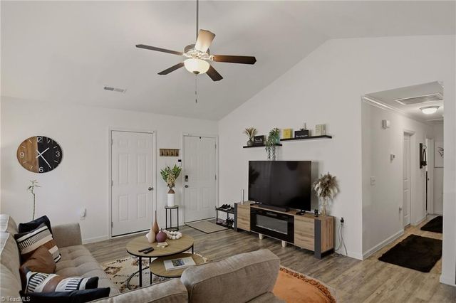 3904 Bissett Way, Greensboro, NC 27405