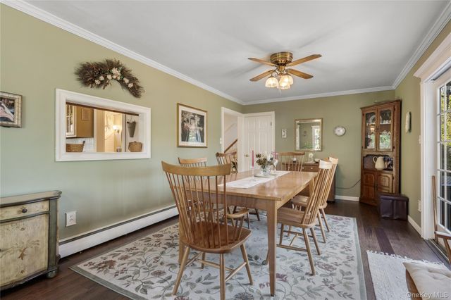 17 Glen Lane, Kings Park, NY 11754