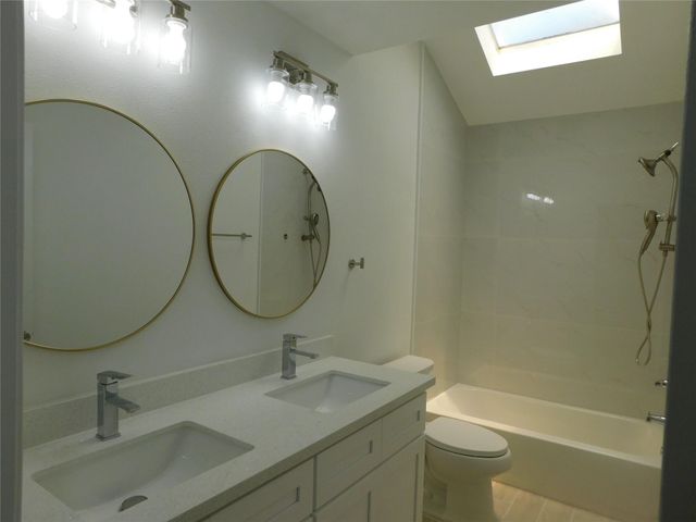 1814 Chart Dr Drive, Crosby, TX 77532