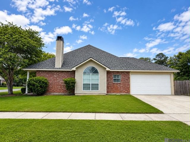 12508 Jeremy Ct, Walker, LA 70785