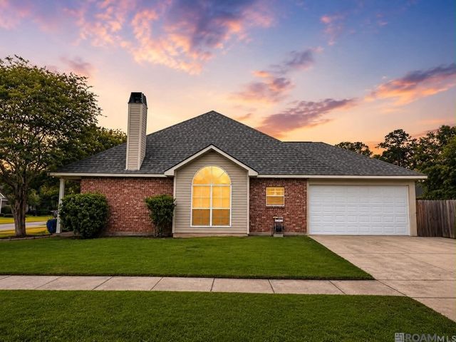 12508 Jeremy Ct, Walker, LA 70785