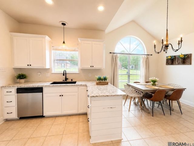 12508 Jeremy Ct, Walker, LA 70785