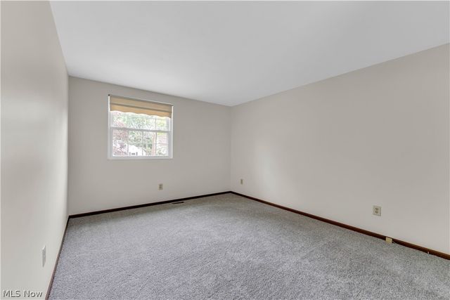 47 Southwick Drive, Bedford, OH 44146