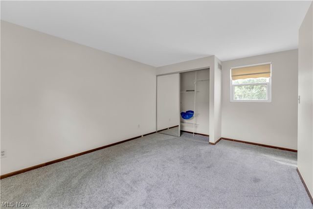 47 Southwick Drive, Bedford, OH 44146