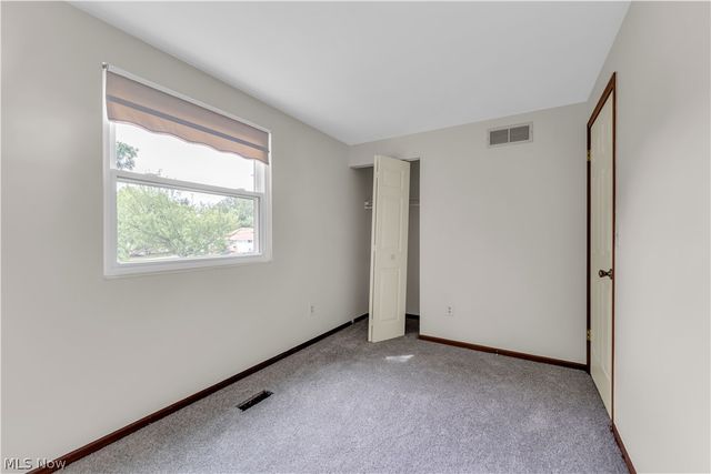 47 Southwick Drive, Bedford, OH 44146