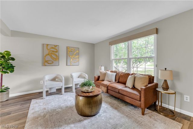 47 Southwick Drive, Bedford, OH 44146