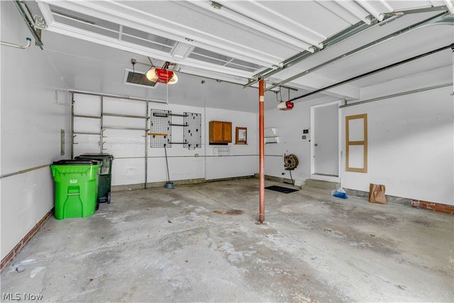 47 Southwick Drive, Bedford, OH 44146
