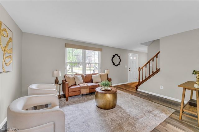47 Southwick Drive, Bedford, OH 44146