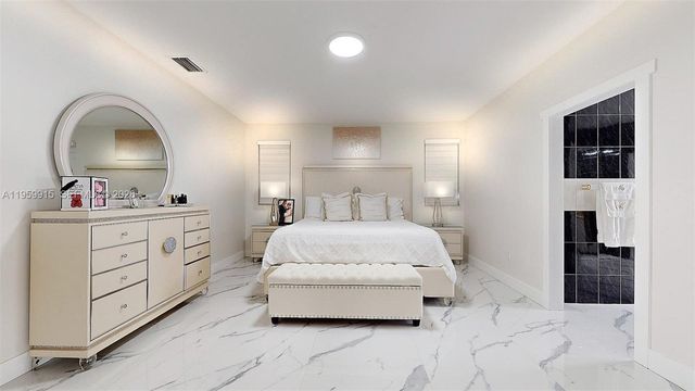 2340 SW 139th Ave, Miami, FL 33175