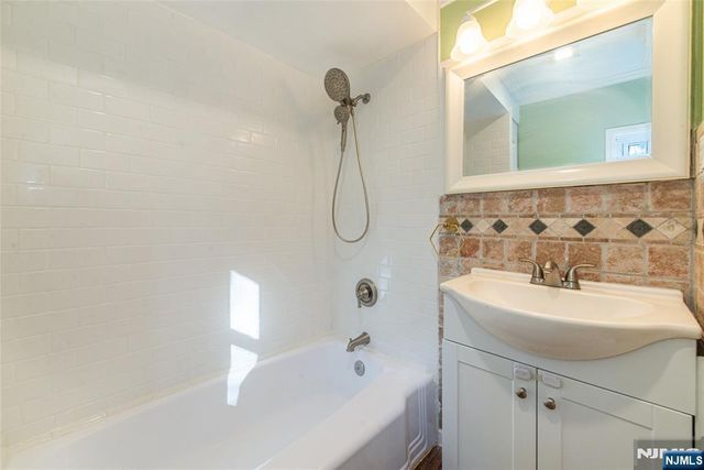 181 Ridge Avenue, Park Ridge, NJ 07656