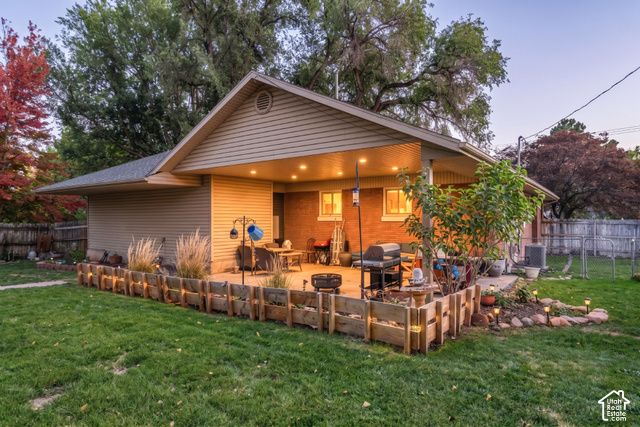 2282 FRUITLAND DR, North Ogden, UT 84414