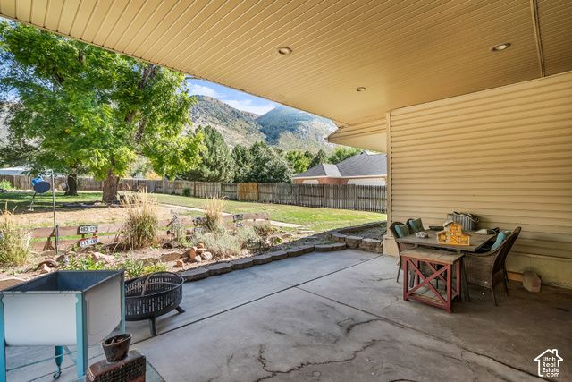 2282 FRUITLAND DR, North Ogden, UT 84414
