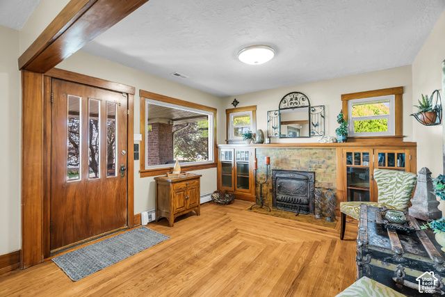 2282 FRUITLAND DR, North Ogden, UT 84414