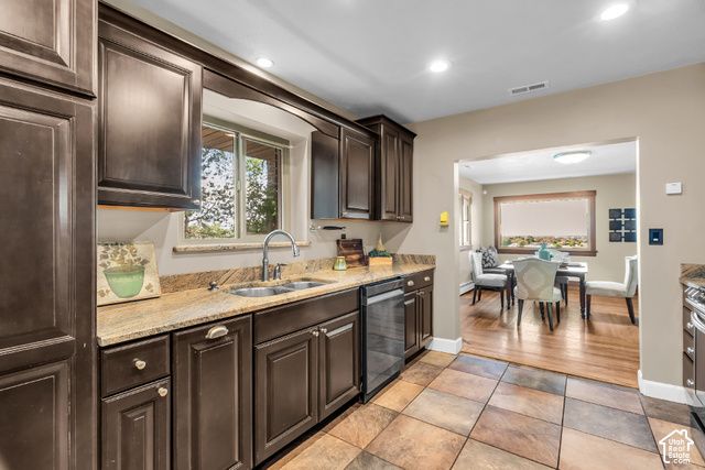 2282 FRUITLAND DR, North Ogden, UT 84414