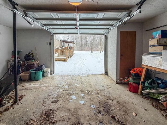 9926 Wigwam Trl, Shenango, PA 16424