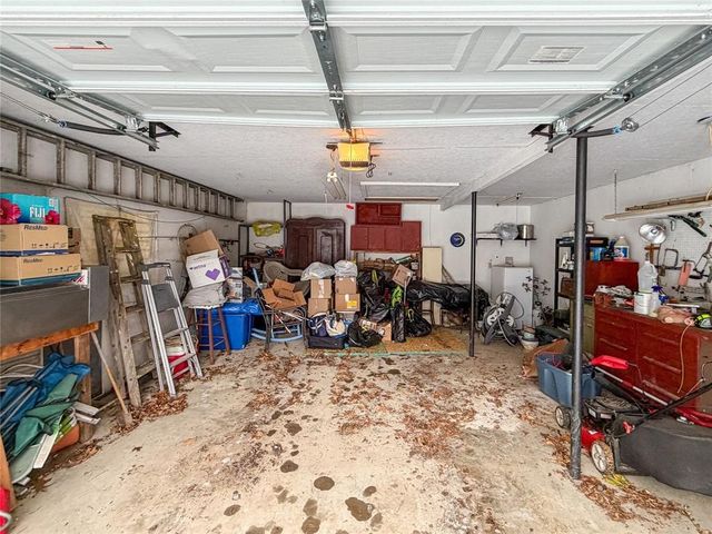 9926 Wigwam Trl, Shenango, PA 16424