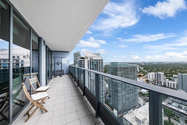1000 Brickell Plz 4212, Miami, FL 33131