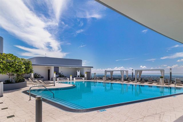 1000 Brickell Plz 4212, Miami, FL 33131