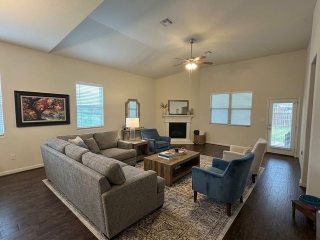 314 Cypress Forest DR, Kyle, TX 78640