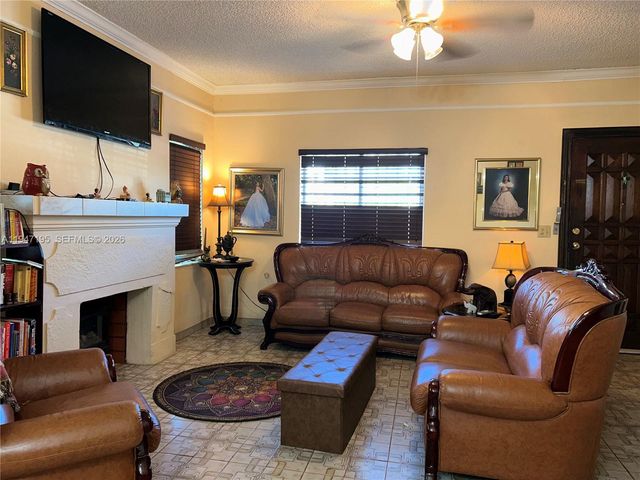 1352 SW 16th St, Miami, FL 33145