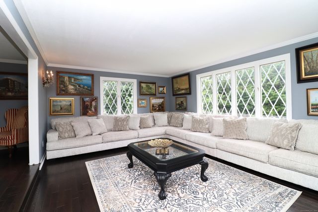 611 Bunker Hill Avenue, Waterbury, CT 06708