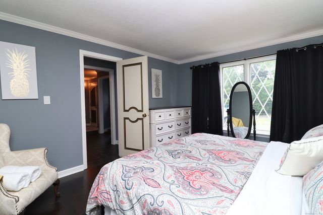 611 Bunker Hill Avenue, Waterbury, CT 06708