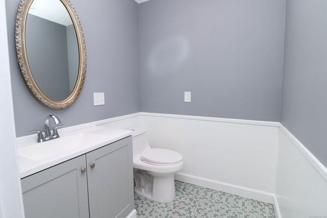 611 Bunker Hill Avenue, Waterbury, CT 06708