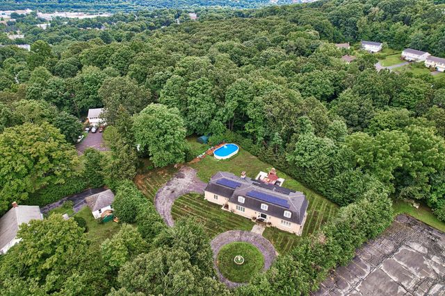 611 Bunker Hill Avenue, Waterbury, CT 06708