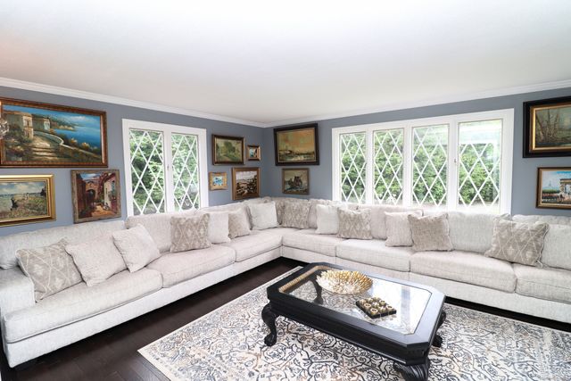 611 Bunker Hill Avenue, Waterbury, CT 06708