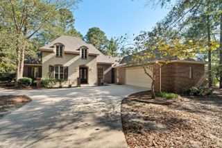 111 Brookwood Terrace, Hattiesburg, MS 39402
