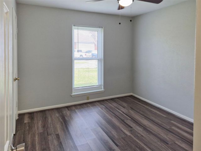 103 Ironwood Street, Lake Jackson, TX 77566