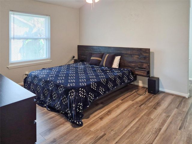 103 Ironwood Street, Lake Jackson, TX 77566