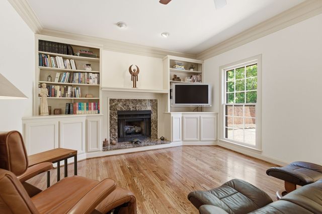 1464 Tyne Blvd, Nashville, TN 37215