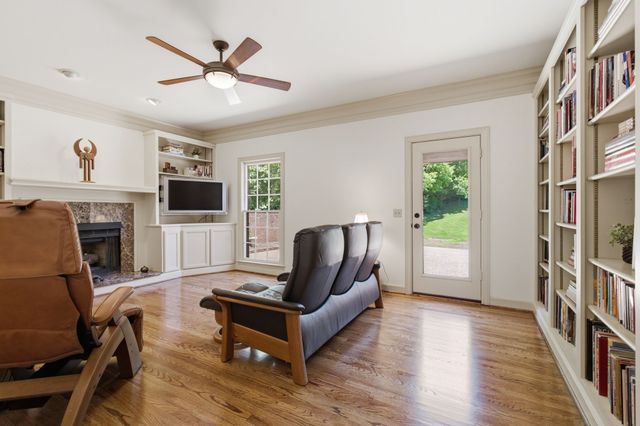 1464 Tyne Blvd, Nashville, TN 37215
