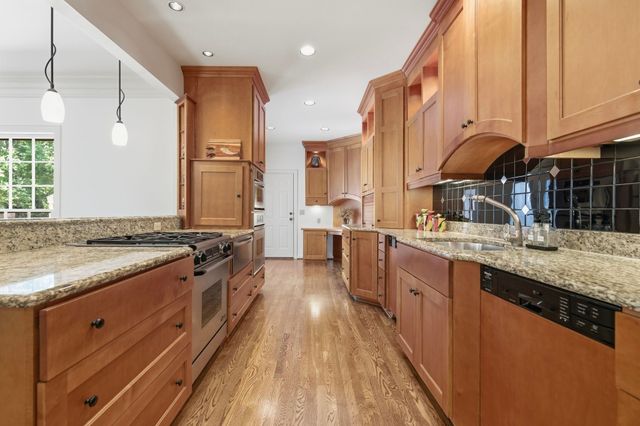 1464 Tyne Blvd, Nashville, TN 37215
