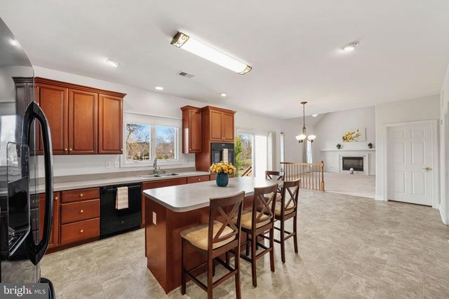 11 HARVEST DRIVE, Plainsboro, NJ 08536